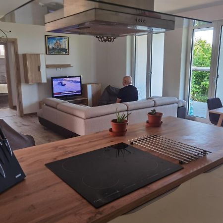 Apartamento Sunset House Piestany Cervena Veza Banka Exterior foto