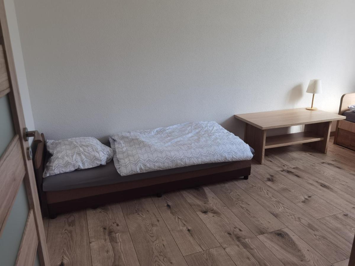 Apartamento Sunset House Piestany Cervena Veza Banka Exterior foto
